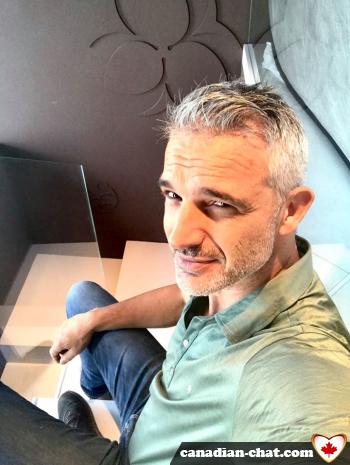 richard412 - date a Canadian, 100% free richard412