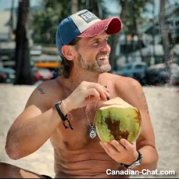 deschas90 - date a Canadian, 100% free deschas90