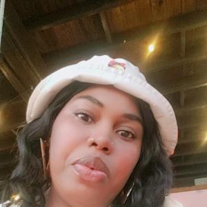 tish123 - date a Canadian, 100% free tish123