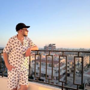 Yahia55 - date a Canadian, 100% free Yahia55