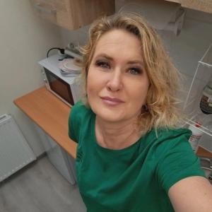 Ghislaine861 - date a Canadian, 100% free Ghislaine861