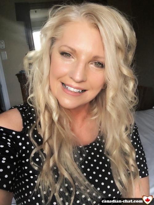 roxy48 - date a Canadian, 100% free roxy48