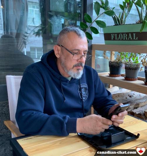 edwards232 - date a Canadian, 100% free edwards232