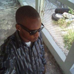 travis - date a Canadian, 100% free travis