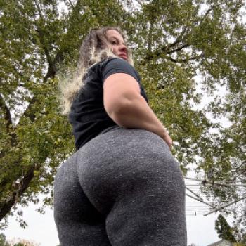 leomrie12 spoofed photo banned on canadian-chat.com