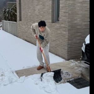 byungchris12 spoofed photo banned on canadian-chat.com